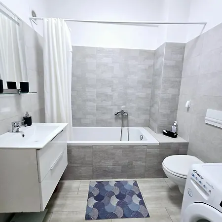 Swiss 8 * Brasov