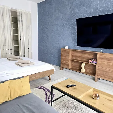 Apartment Swiss 8 *